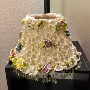 🌸✨3-D Floral Lamp Shade.